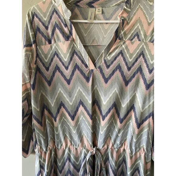 Tacera Chevron Print Tie Waist Knee Length Dress- Size Medium - Picture 3 of 3